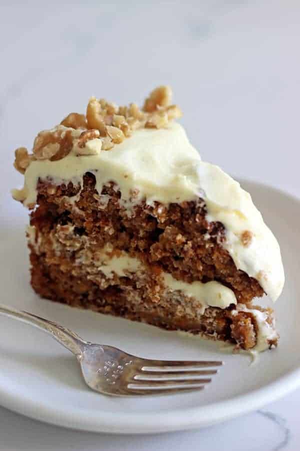 BE Vegan Carrot Cake Slice (1)